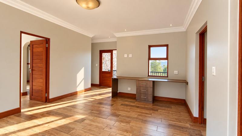 5 Bedroom Property for Sale in Xanadu North West